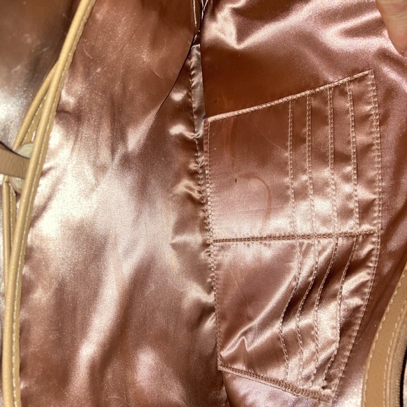 Joy & Iman Classic Brown Tote with multiple pockets. Great work bag - Picture 6 of 10